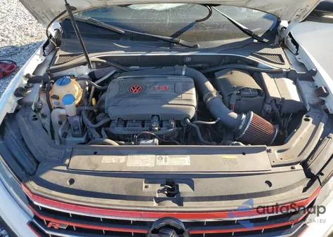 2017 Volkswagen Passat R-Line z USA, uszkodzony, nr VIN 1VWDT7A34HC043631